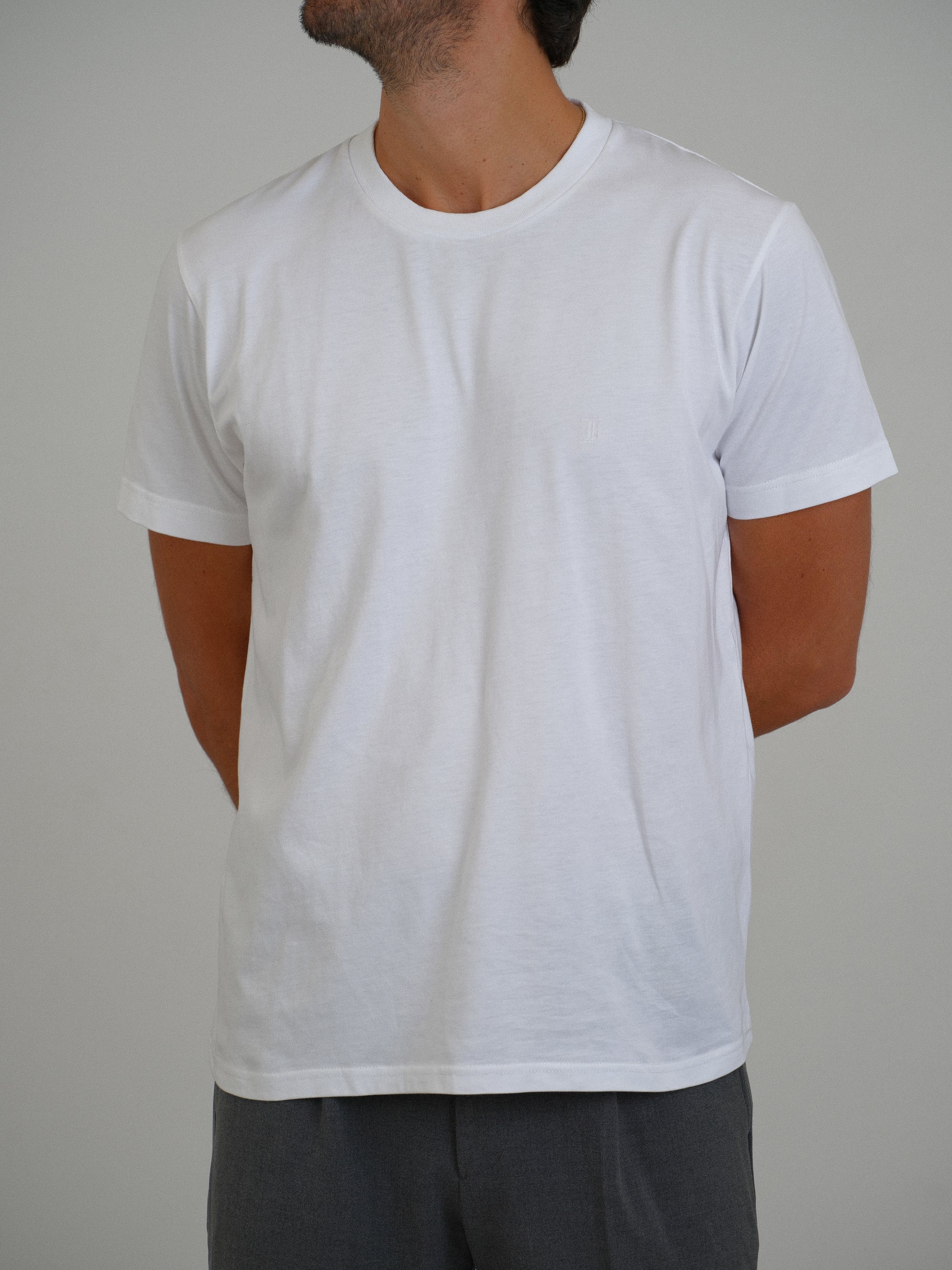 WHITE UNISEX T-SHIRT