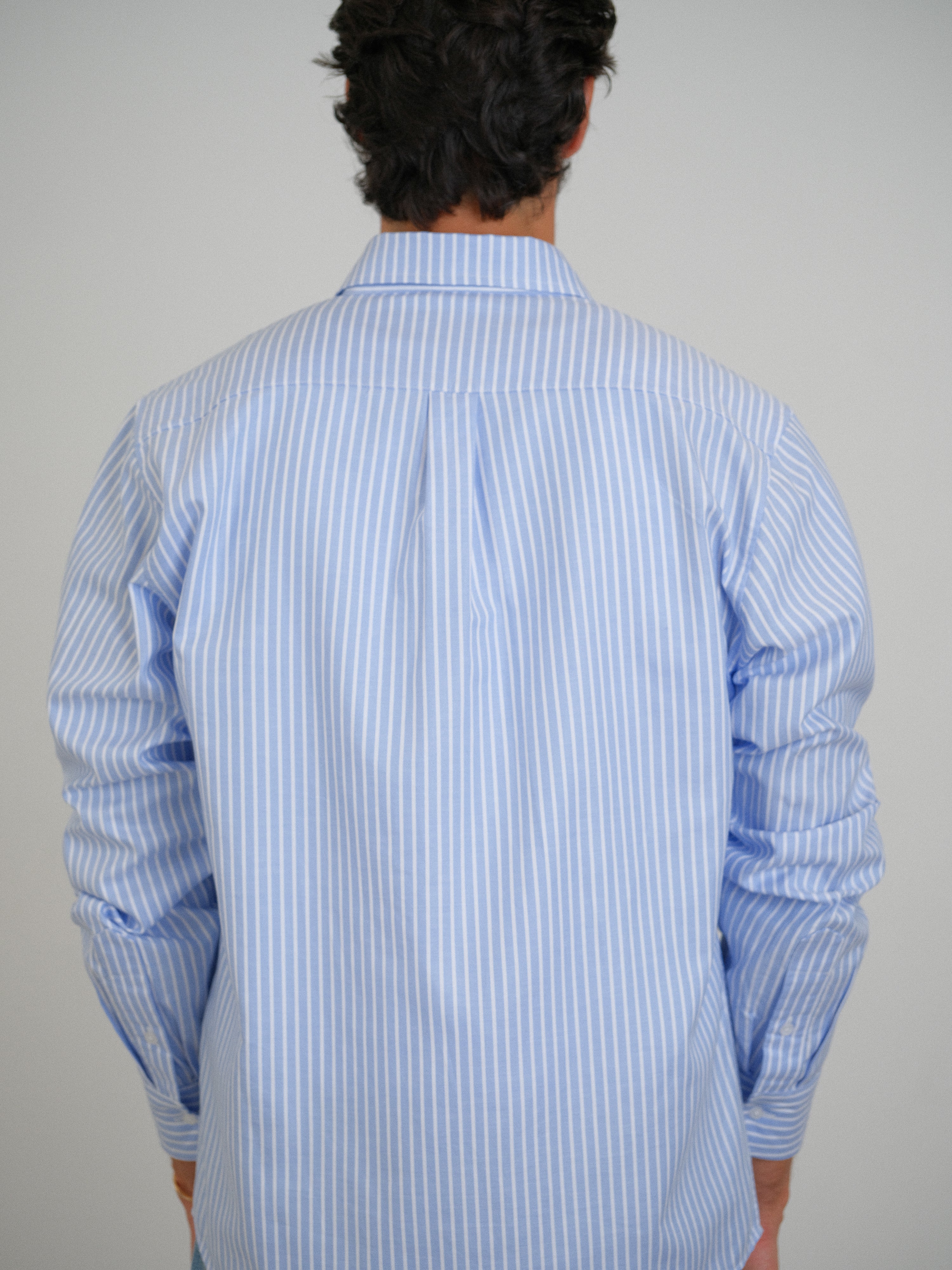 UNISEX SHIRT WITH BLUE STRIPES